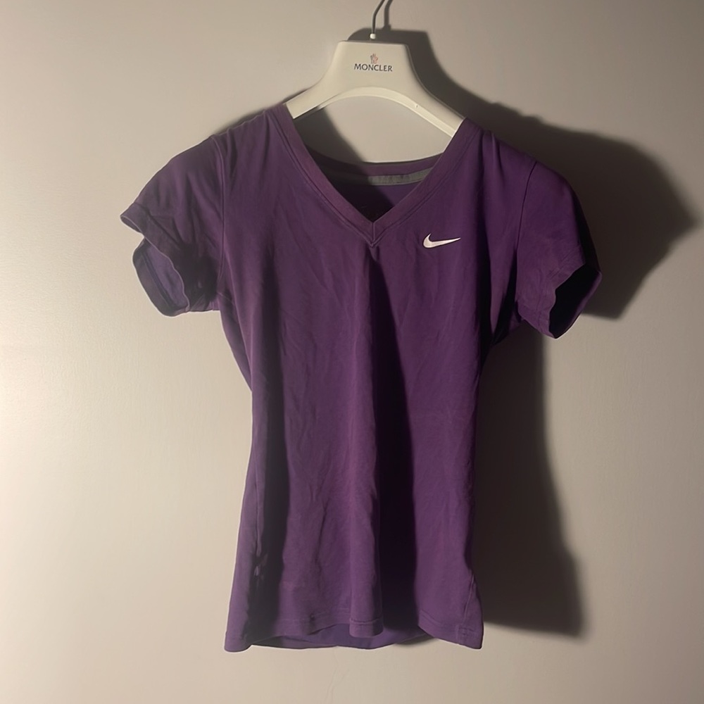 Nike Women's  T shirt
